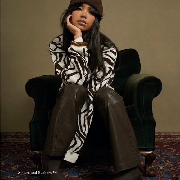 Tag on sisters and seekers brown faux leather pants - Picture 4 of 9